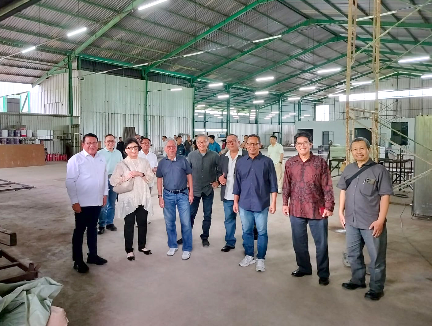 Menghadiri Undangan Pembukaan Pabrik Baru PT.Kreasi Metallo Bersama di Ciseeng.